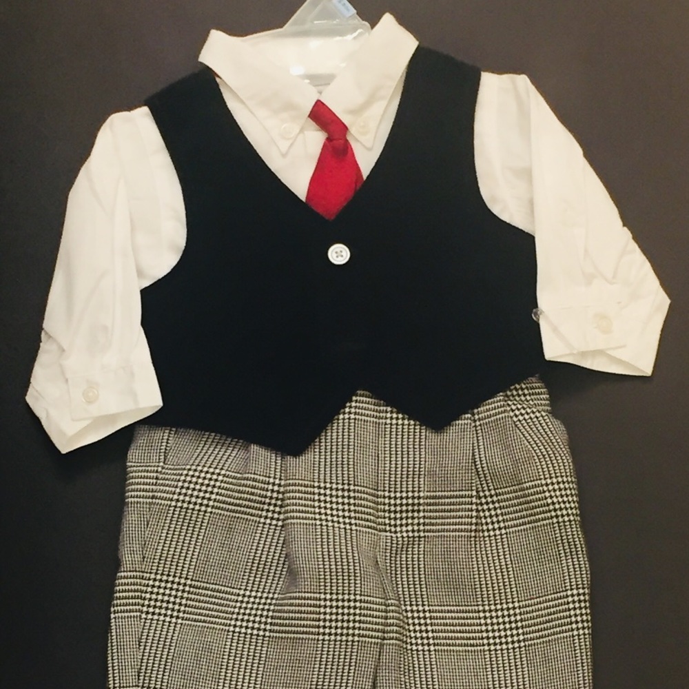 Boys Suit 3/6 M